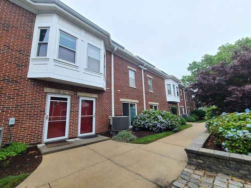 unit-30-148 Quincy Shore Dr, Quincy, MA, 02171-2930 | Card Image