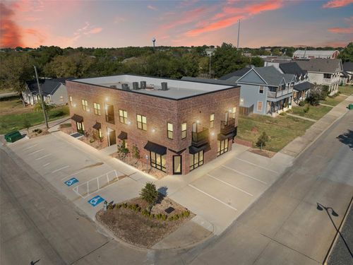 201-201 E 5th St, Ferris, TX, 75125-2223 | Card Image
