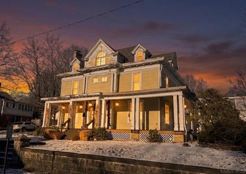 1401 Somerset Ave, Windber, PA, 15963-1638 | Card Image