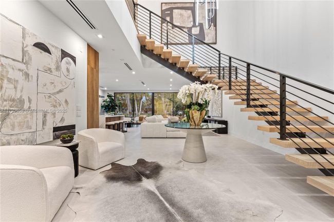 4951 University Dr, Townhouse with 3 bedrooms, 5 bathrooms and null parking in Coral Gables FL | Image 9