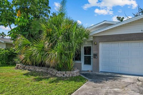 1889 Montana Ave Ne, ST PETERSBURG, FL, 33703-3341 | Card Image