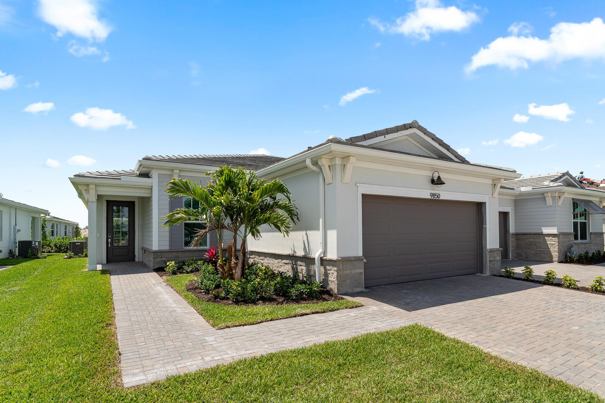 Veronese Dr, Port Saint Lucie, FL 34987