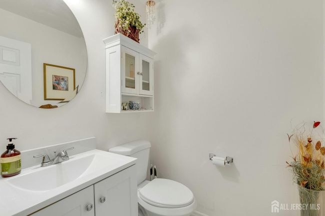 1 Pheasant Run, Townhouse with 2 bedrooms, 3 bathrooms and null parking in Edison NJ | Image 14