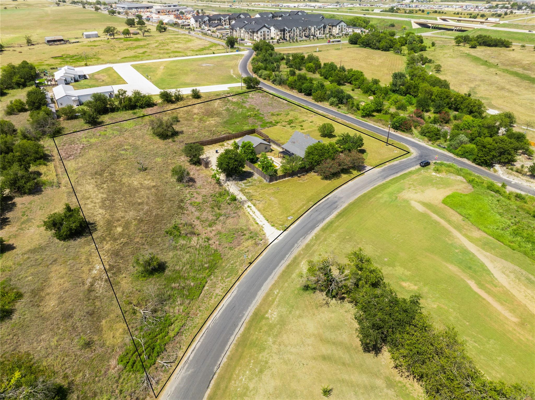 Commercial Sale in Hutto