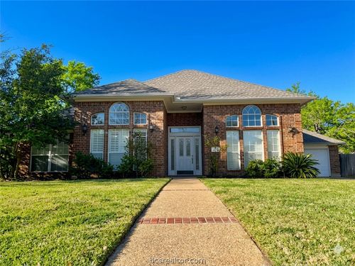 4611 Saint Andrews Dr, College Station, TX, 77845-4415 | Card Image