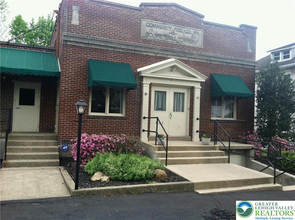 2041 Lawfer Ave, Allentown, PA 18104