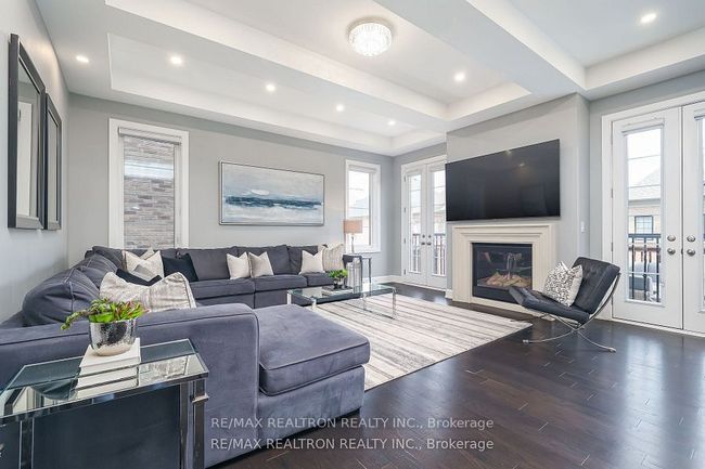 3 Redelmeier Crt, House other with 6 bedrooms, 6 bathrooms and 3 parking in Maple ON | Image 9