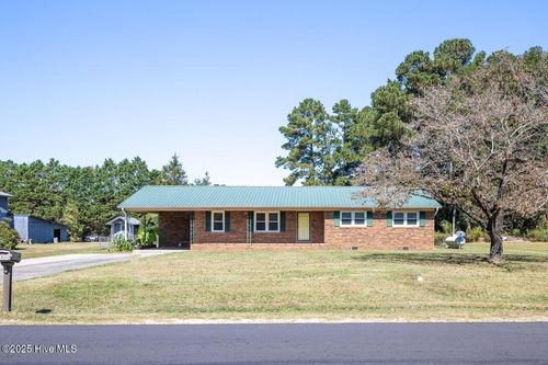 205 Culbreth St, Roseboro, NC, 28382-7436 | Card Image