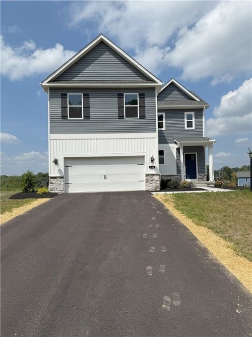 165 Crabapple Ln, Beaver Falls, PA, 15010-5157 | Card Image