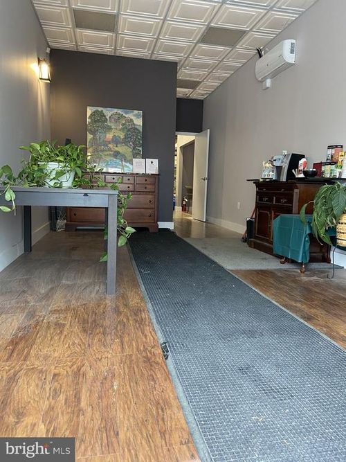 12207 Livingston Rd, Manassas, VA, 20109-2772 | Card Image
