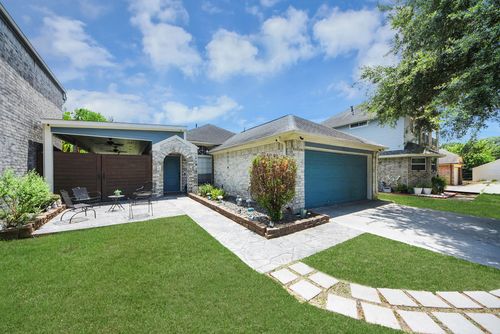 4246 Tiny Hur Dr, Pasadena, TX, 77503-3504 | Card Image