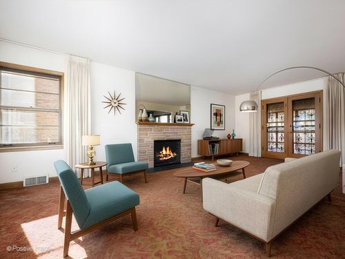 5932 N Keating Ave, Chicago, IL, 60646-5703 | Card Image