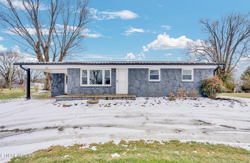 607 W 4th St, Livingston, TN, 38570-1435 | Card Image