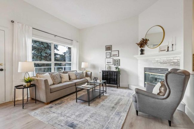 364 Prominence Hts Sw, Townhouse with 3 bedrooms, 3 bathrooms and 4 parking in Calgary AB | Image 10