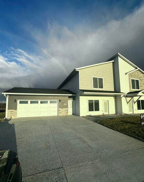 220 Ivy Ln Lane, Crooks, SD, 57020 | Card Image