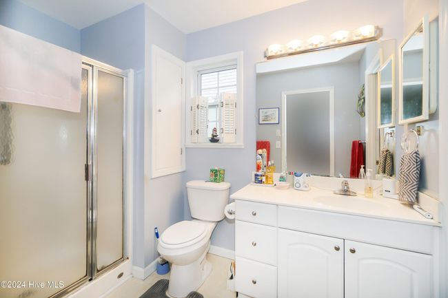 106 Se 21 St St, House other with 4 bedrooms, 3 bathrooms and 2 parking in Oak Island NC | Image 17