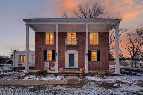 9461 Whalers Cv, Mentor, OH, 44060-4579 | Card Image