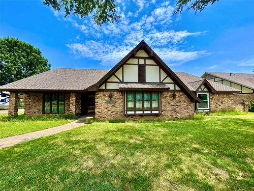 1406 Clover Hill Rd, Mansfield, TX, 76063-2920 | Card Image