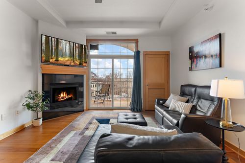 unit-305-14937 60th St N, Oak Park Heights, MN, 55082-6695 | Card Image