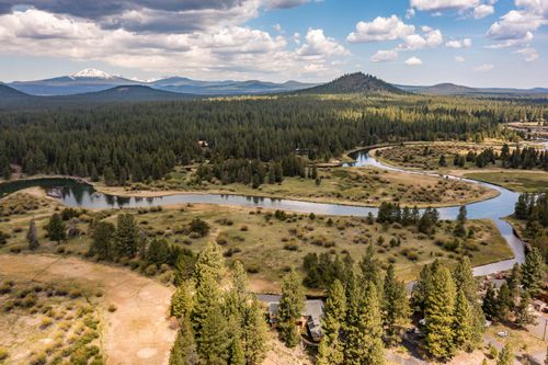 54641 Silver Fox Dr, Bend, OR, 97707-2602 | Card Image