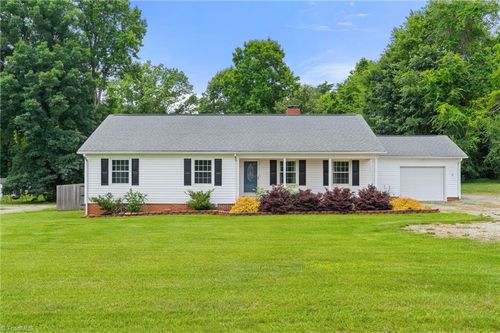 5218 Appomattox Rd, Pleasant Garden, NC, 27313-8202 | Card Image