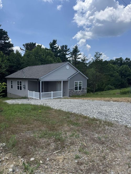 342 Elm, New Straitsville, OH, 43766 | Card Image
