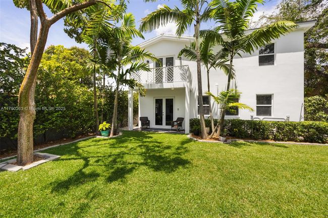 3648 Oak Ave, House other with 3 bedrooms, 3 bathrooms and null parking in Coconut Grove FL | Image 4