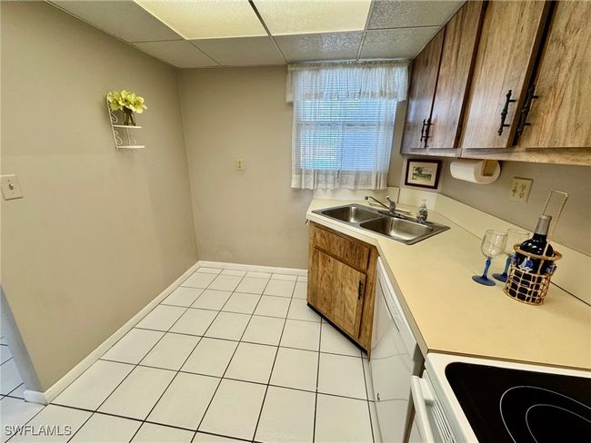 APT-304 - 190 Pebble Beach Blvd, Condo with 2 bedrooms, 2 bathrooms and null parking in NAPLES FL | Image 11
