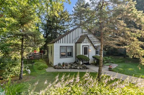506 Pinewood Trl, Twin Lakes, WI, 53181-9552 | Card Image