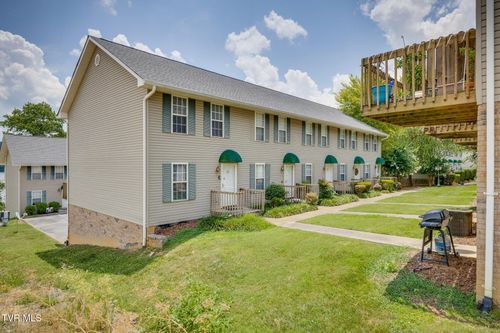 26-26 Lake Village Court, Johnson City, TN, 37601 | Card Image