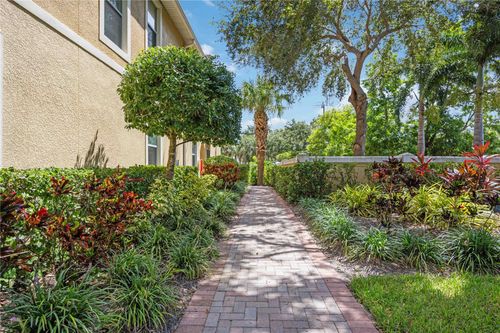 1-106-8034 Moonstone Dr, SARASOTA, FL, 34233-3315 | Card Image