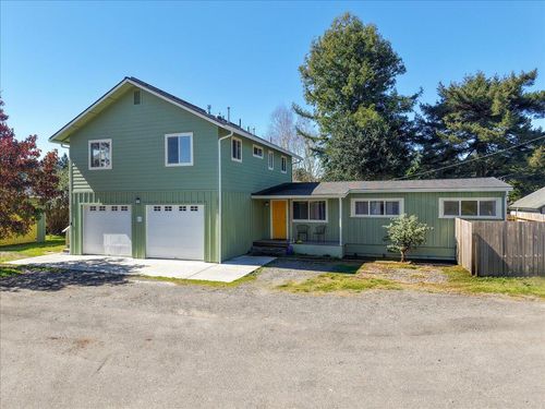 2086/2088 Groth Court, Eureka, CA, 95503 | Card Image