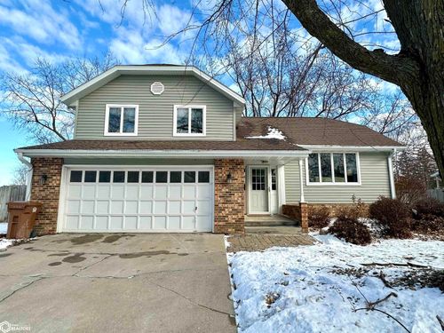 1722 Spring St, Grinnell, IA, 50112-2646 | Card Image