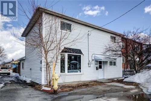 248 Dell St, Sudbury, ON, P3C2Y6 | Card Image