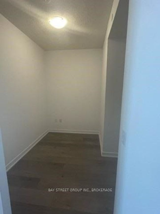 07 - 38 Honeycrisp Cres, Condo with 1 bedrooms, 1 bathrooms and 1 parking in Concord ON | Image 8