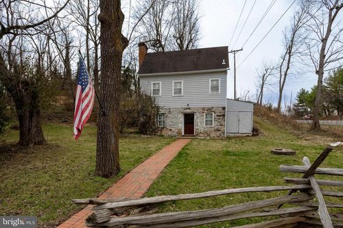 8200 Buckland Mill Rd, Gainesville, VA, 20155-2026 | Card Image