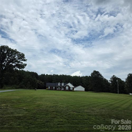 2-6901 Potter Rd S, Waxhaw, NC, 28173-9236 | Card Image