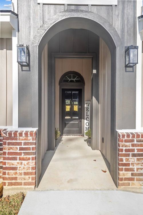 1210 Harris St, Silsbee, TX, 77656-5630 | Card Image