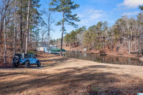 42 S Cove Rd, SYLACAUGA, AL, 35151-5474 | Card Image