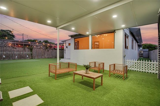 2305 Sw 19 Th Ter, House other with 2 bedrooms, 2 bathrooms and null parking in Miami FL | Image 18