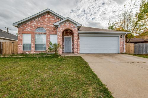 1008 Brook Canyon Dr, Arlington, TX, 76018-5315 | Card Image