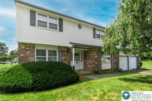 2690 Anthony Dr, Colmar, PA, 18915-9749 | Card Image