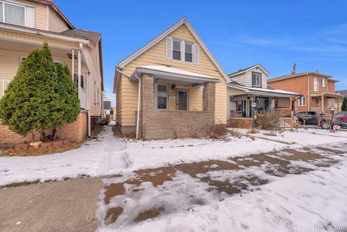 5439 Hartwell St, Dearborn, MI, 48126-3312 | Card Image