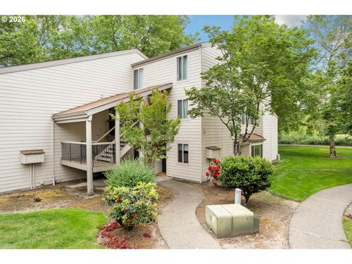 10303 Sw Trapper Ter, Beaverton, OR, 97008-7826 | Card Image