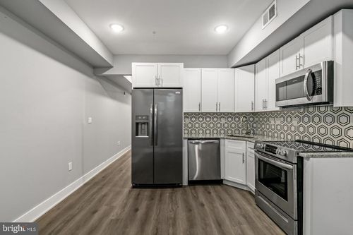 001-2119 N Front St, PHILADELPHIA, PA, 19122-1704 | Card Image