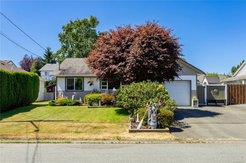 2726 Fairmile Rd, Campbell River, BC, V9W7L6 | Card Image