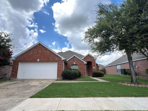 1041 Wagon Trail Dr, Little Elm, TX, 75068-5950 | Card Image
