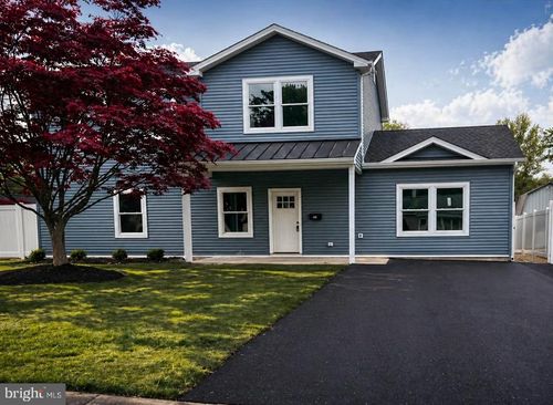 214 Wyandotte Road, FAIRLESS HILLS, PA, 19030 | Card Image