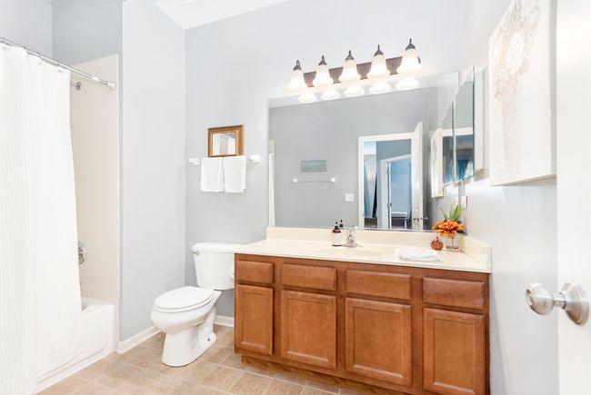 404 Bower Ln, House other with 5 bedrooms, 3 bathrooms and null parking in Oswego IL | Image 21
