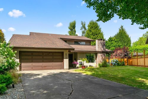 8913 Jedburgh Pl, Surrey, BC, V3V6S1 | Card Image